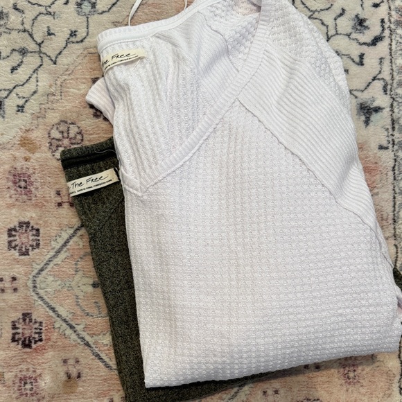 Free People V-Neck Sweater Duo - White and green bundle - Picture 2 of 2